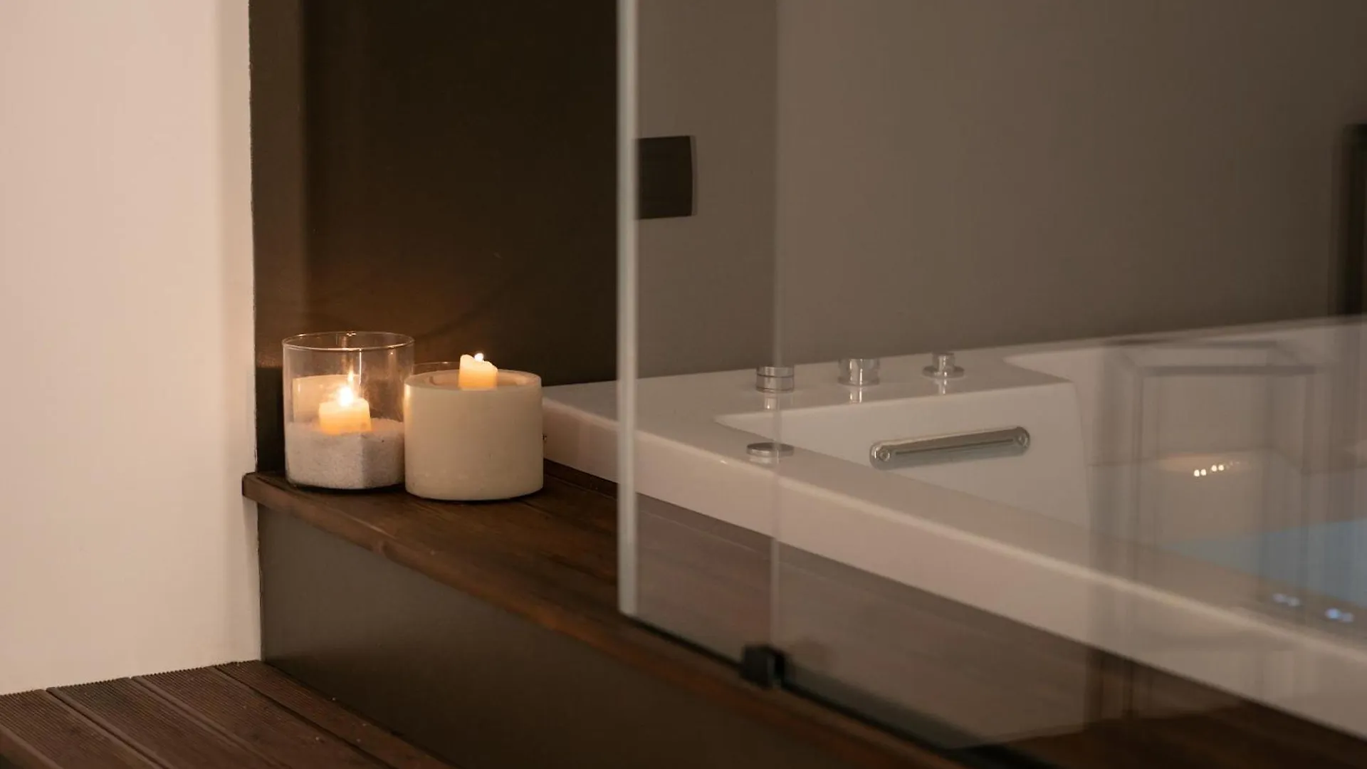 Palazzo Sovrana Serviced Luxury Apartments Palermo 4*,