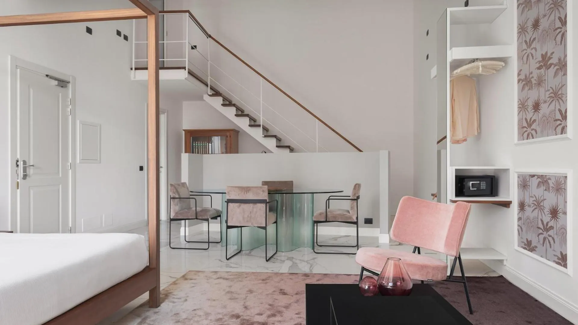 Palazzo Sovrana Serviced Luxury Apartments Palermo 4*,