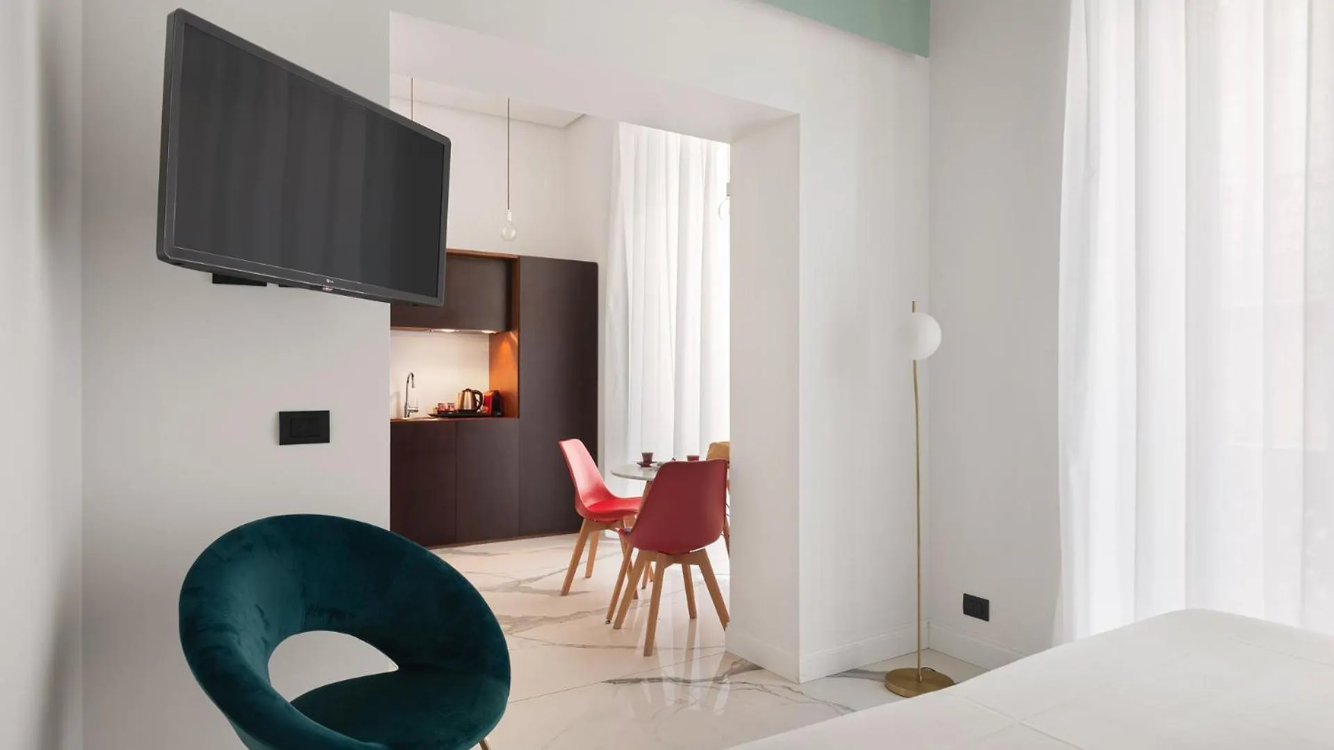 Aparthotel Palazzo Sovrana Palermo 4*,