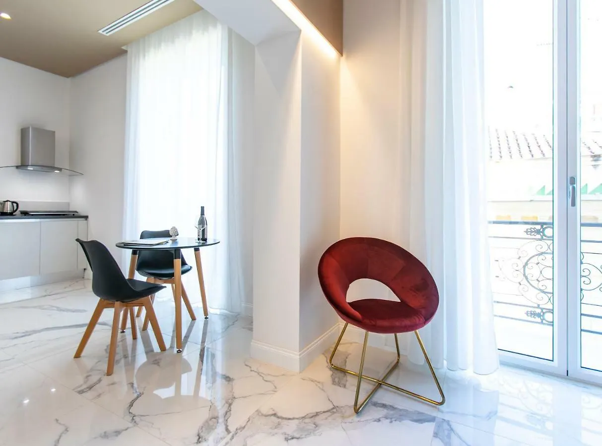 Palazzo Sovrana Serviced Luxury Apartments Palermo Aparthotel